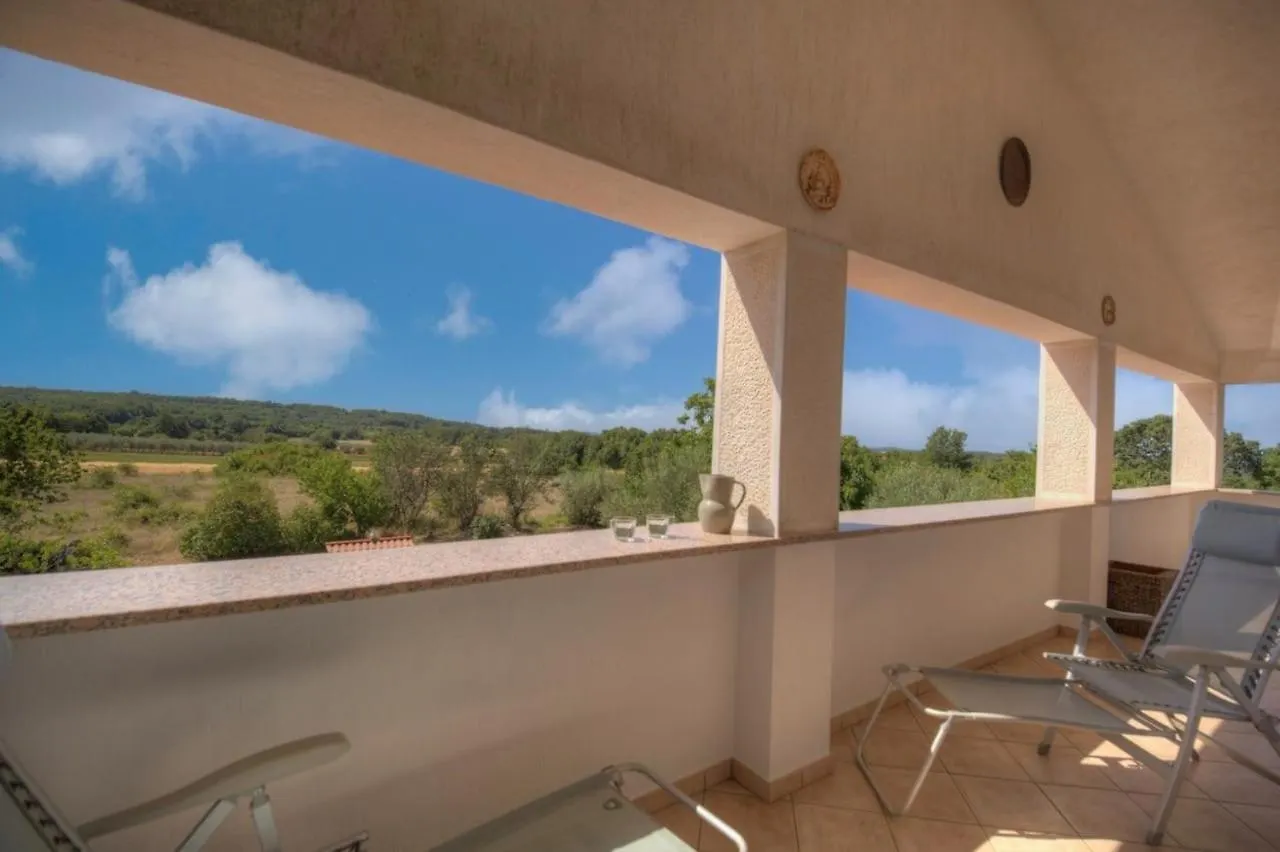 Casa Cerin With Private Pool Apartment Barat