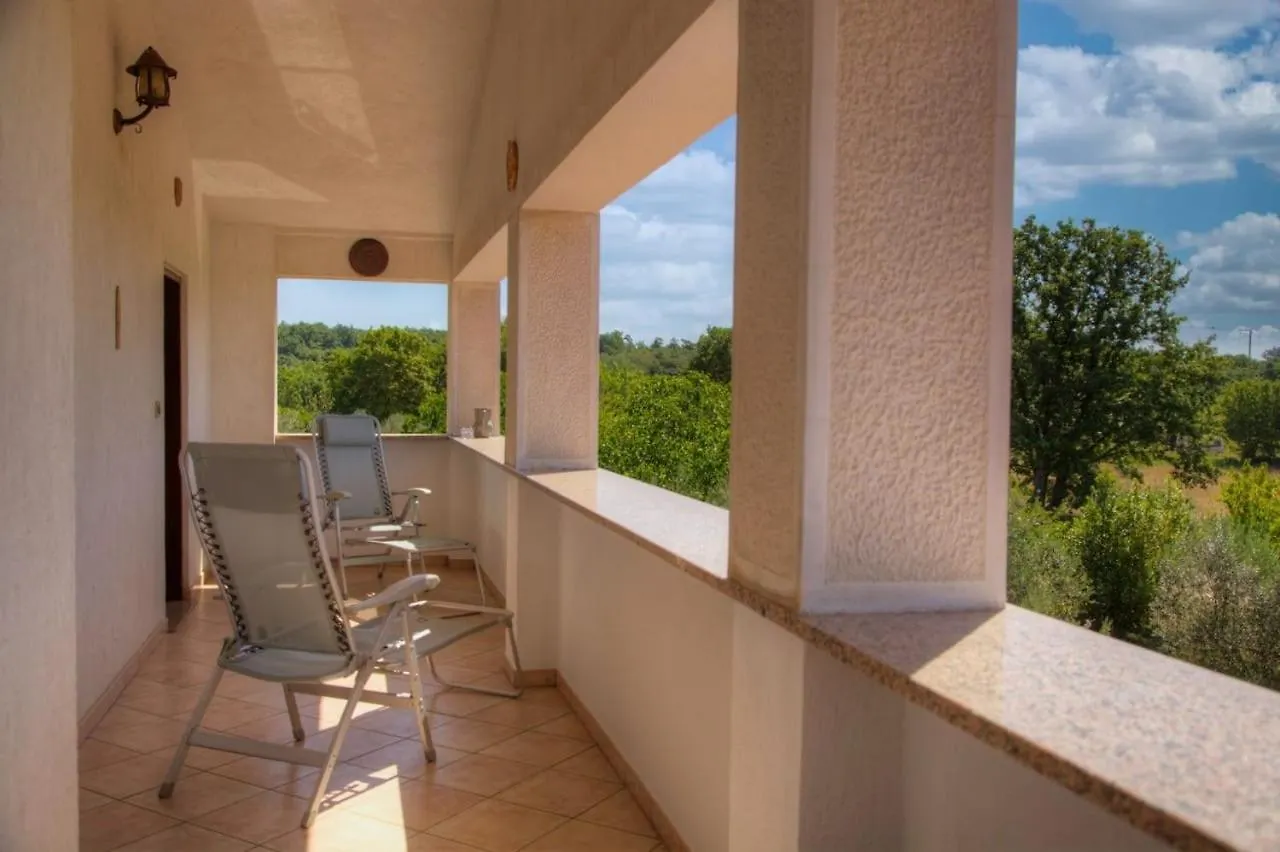 Casa Cerin With Private Pool Apartment Barat  Barat (Rovinj)